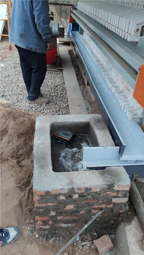 貴州板框污泥壓濾機與泥漿固化劑出租服務 助力環保與工程高效運行